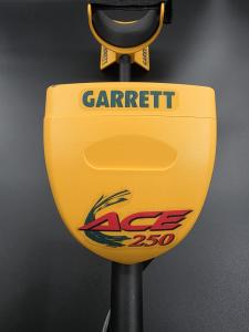 Garrett ACE 250 Metal Detector with Accessories