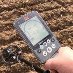 Minelab EQUINOX 800 Metal Detector with 6” Coil