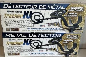 Bounty Hunter Tracker IV Waterproof Metal Detectors 2 Pack