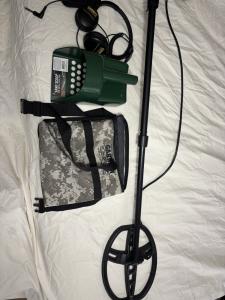 Garrett ACE 400 Metal Detector Set with Headphones