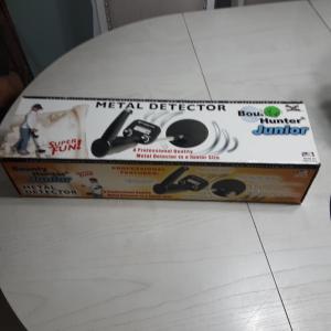 BOUNTY HUNTER JR. Metal Detector for Kids