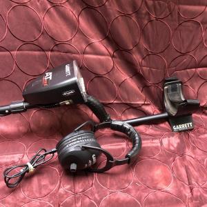 Garrett AT Max Z-Lynk Metal Detector with Headphones