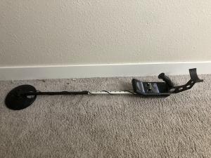 Bounty Hunter Gold Digger Lightweight Metal Detector