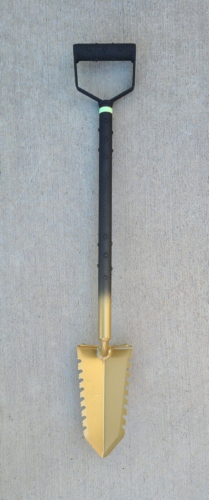 Excalibur Serrated Edges Metal Detector Digging Tool D Handle