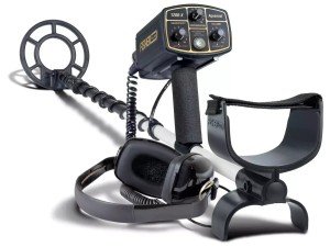 Fisher 1280X-8 Waterproof Metal Detector, Black