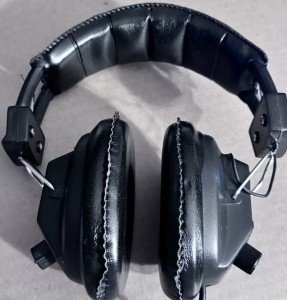 Metal Detector Headphones with Dual Volume Control