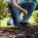 Serrated Blade Metal Detecting Garden Shovel Tool