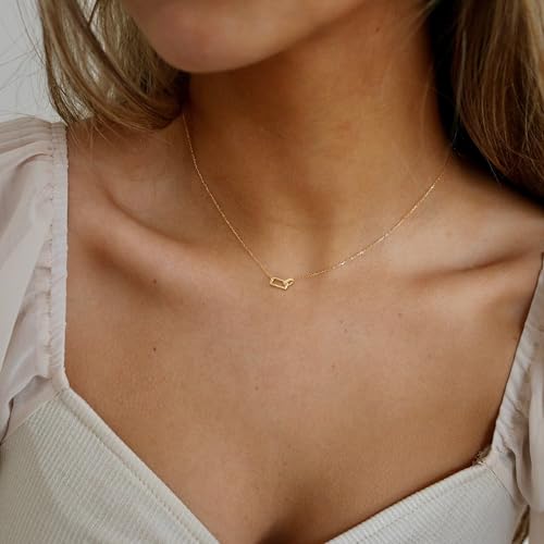Gold Interlock Paperclip Pendant Necklace for Women