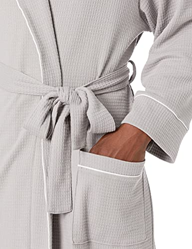 Amazon Essentials Men's Lightweight Waffle Robe (Available in Big & Tall), Light Grey, M-L