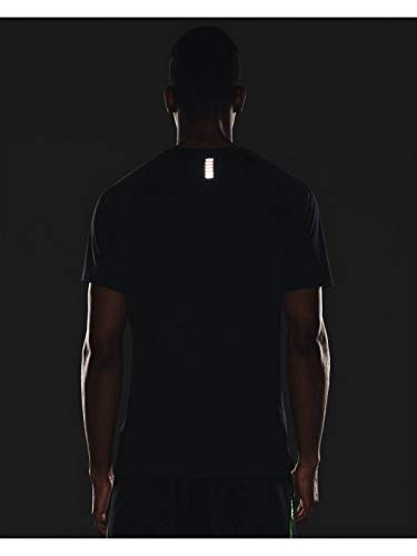 Under Armour Mens UA Streaker SS, men's breathable gym t shirt with mesh panels and reflective detail, comfortable and quick-drying running apparel
