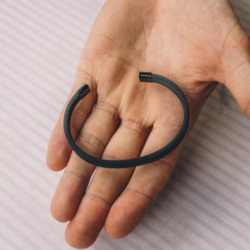 Philip Jones Men's Black Stainless Steel Mesh Cuff Bracelet