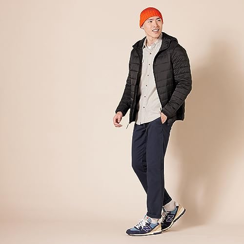 Amazon Essentials Men's Lightweight Water-Resistant Packable Hooded Puffer Jacket, Black, S