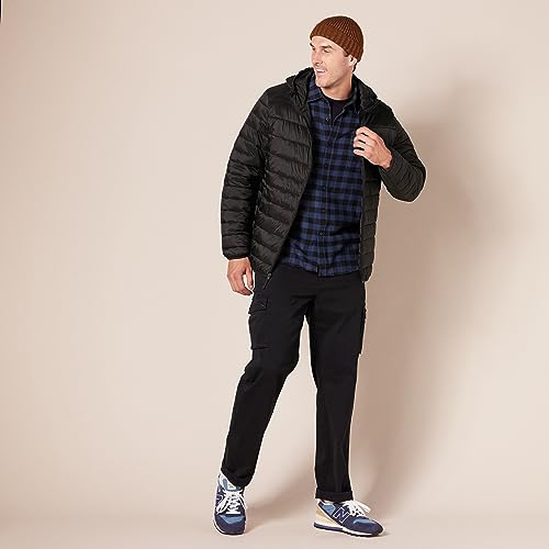 Amazon Essentials Men's Lightweight Water-Resistant Packable Hooded Puffer Jacket, Black, S