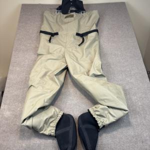 Cabela's XL Stocking Foot Chest Waders for Fishing