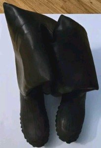 Heavy Black Hip Waders Size 13 for Fishing