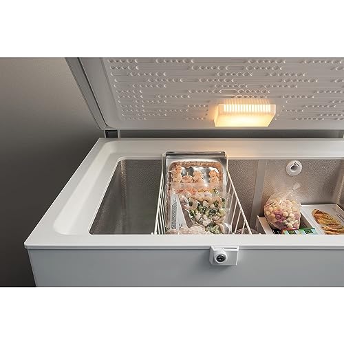 Hotpoint 263L White Freestanding Freezer