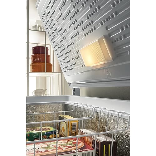 Hotpoint 263L White Freestanding Freezer