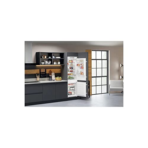 Hotpoint 250L Integrated 70/30 Fridge Freezer