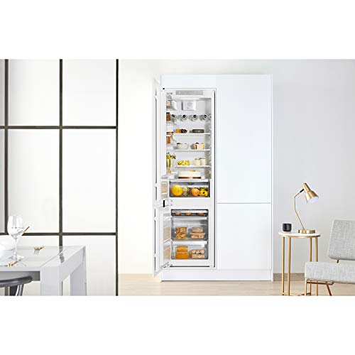 Whirlpool 70/30 Integrated Fridge Freezer, 307L