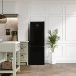 Willow 157L Freestanding Fridge Freezer - Black