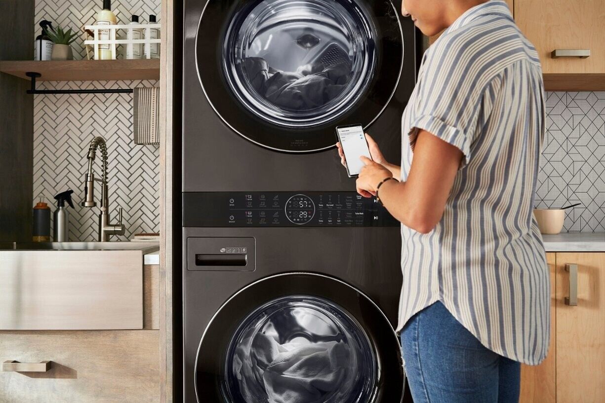 LG Smart Front Load Washer & Gas Dryer WashTower