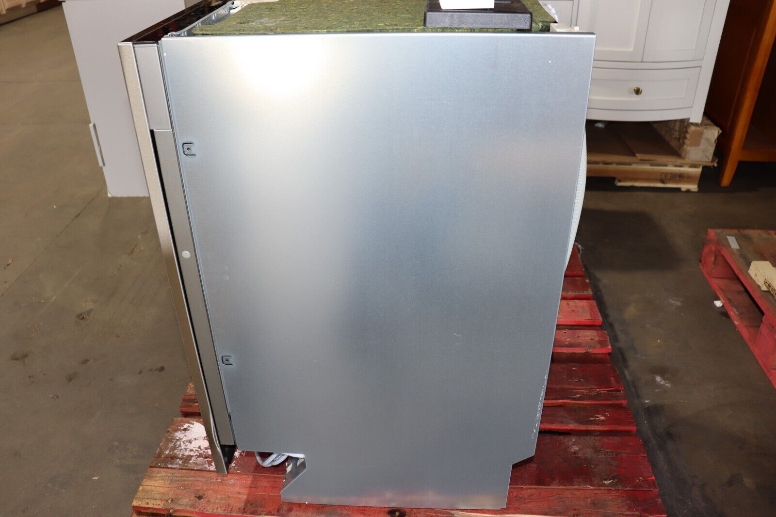 MIELE Smart Integrated Dishwasher AutoDos 24 Inch