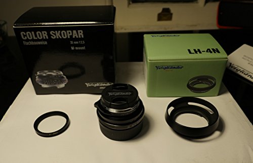 Voigtlander 35mm f/2.5 Wide Angle Manual Focus Lens