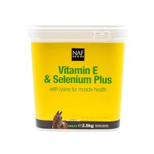 NAF Vitamin E and Selenium for Healthy Horses