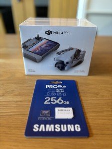 DJI Mini 4 Pro with DJI RC2 & 256GB Micro SD