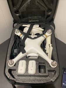 DJI Phantom 3 Advanced 2.7K Drone & Backpack