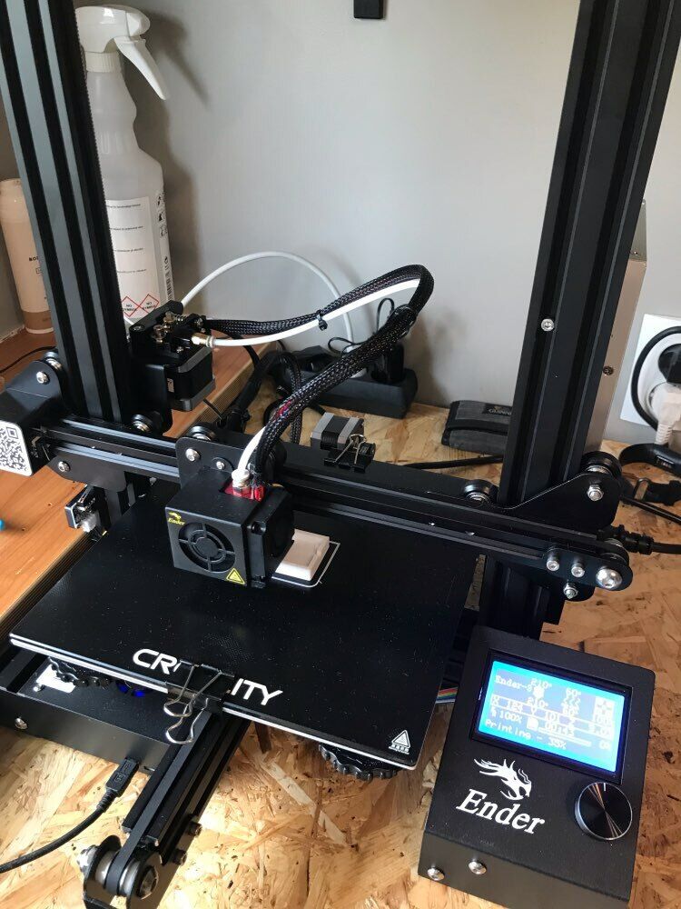 Used CREALITY 3D Ender 3 FDM 3D Printer 220*220*250mm Second-Hand-Not Repaired