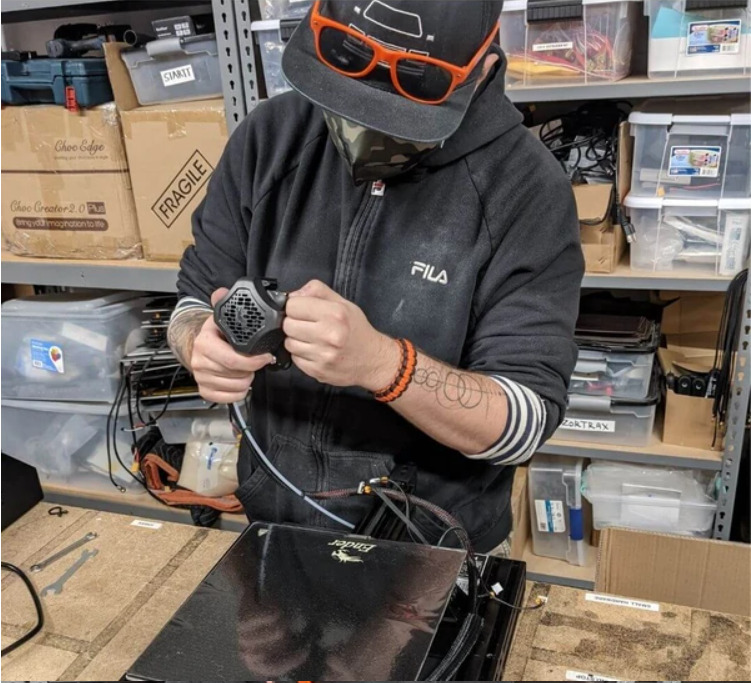 Used CREALITY 3D Ender 3 FDM 3D Printer 220*220*250mm Second-Hand-Not Repaired