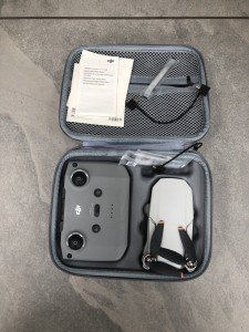 DJI Mini 2 SE Drone with Batteries and Charger
