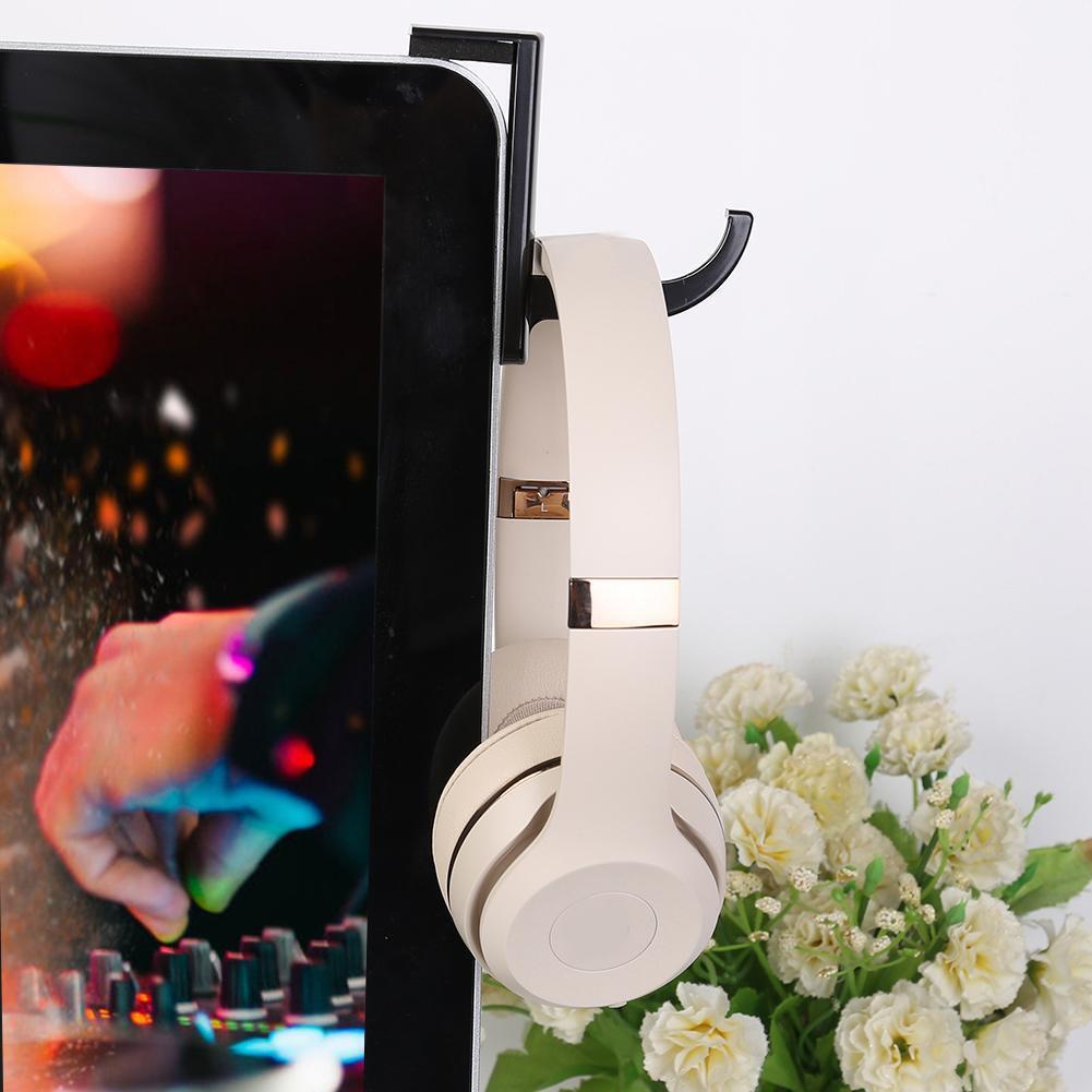 Headphone wall mount for clutter-free workspace