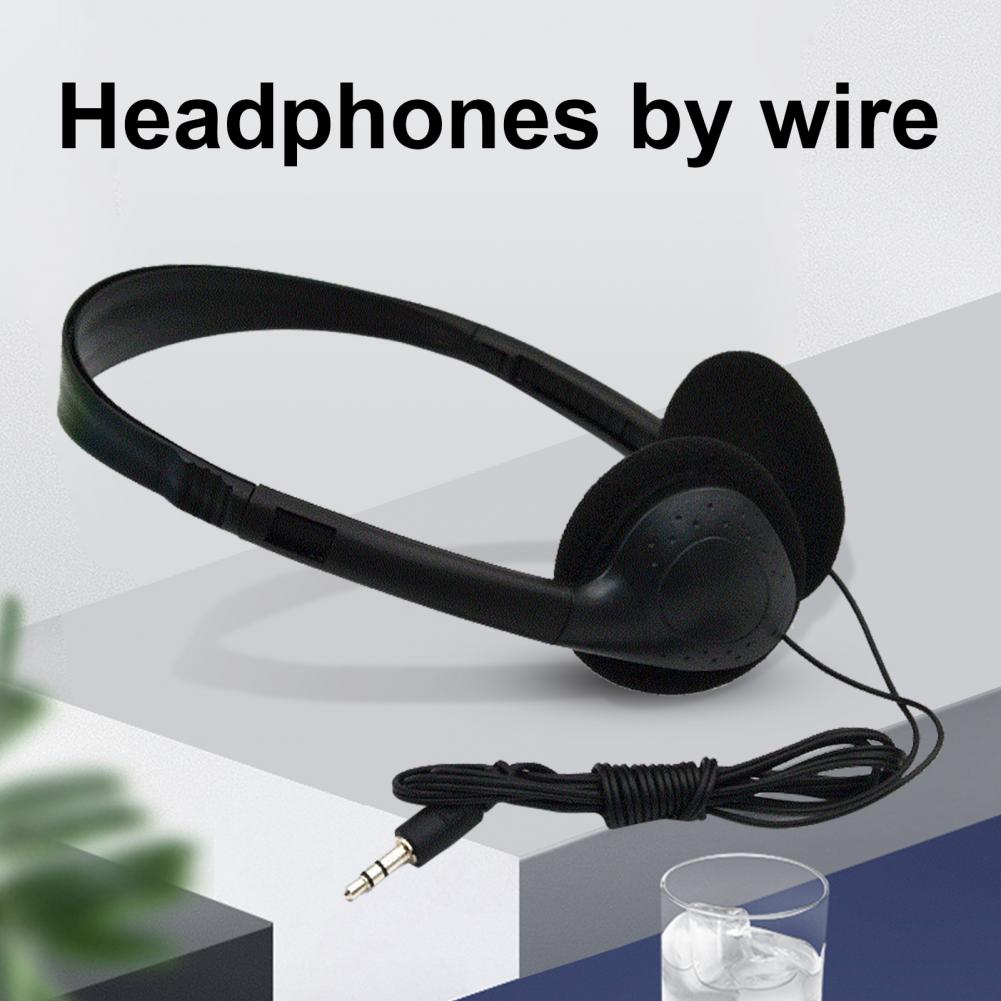 Clear wired gaming earbuds with noise reduction