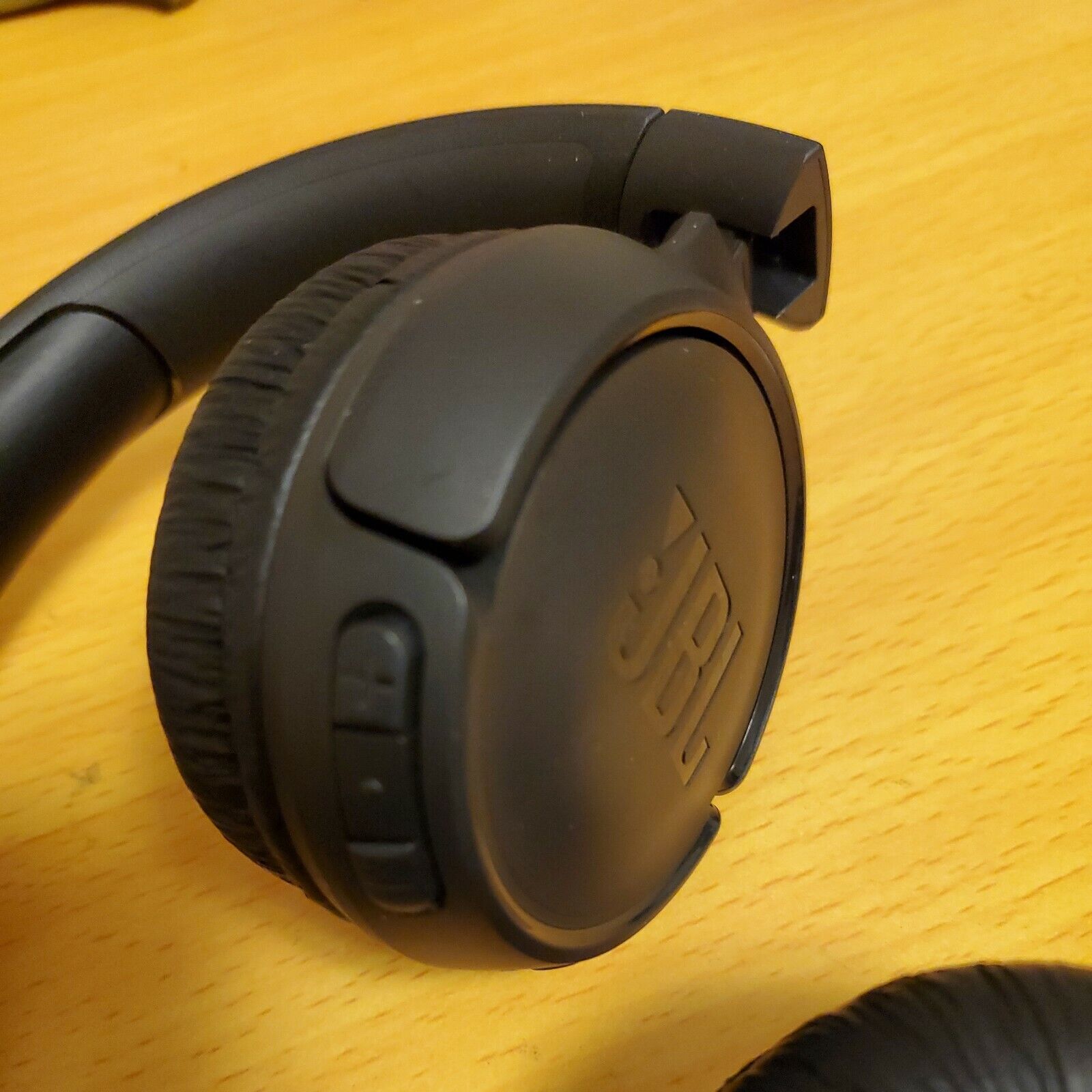 JBL TUNE 500BT Wireless Bluetooth On-ear Headphones
