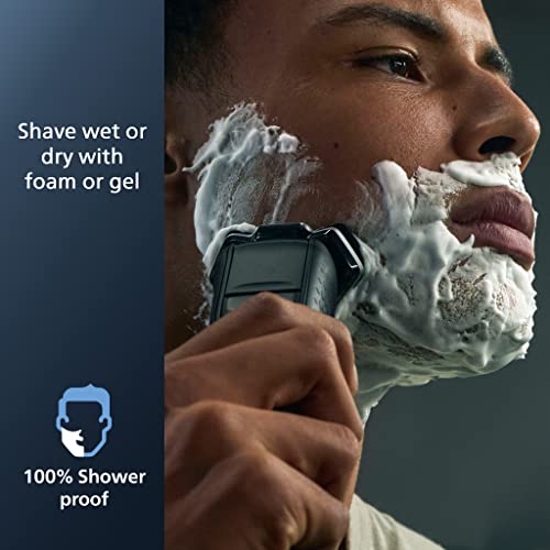 Philips Norelco 7800 Wet & Dry Electric Shaver