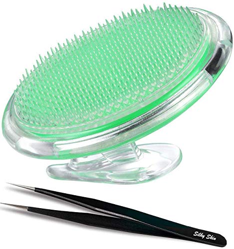 Exfoliating Brush for Razor Bumps and Ingrown Hairs