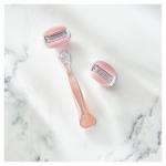 Gillette Venus ComfortGlide Women's Razor Handle & Blades