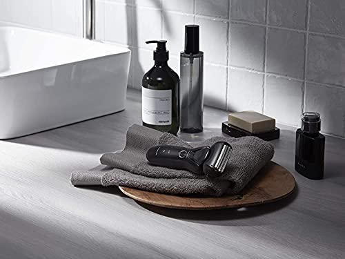 Panasonic ES-RT37 Wet/Dry Rechargeable Electric Shaver