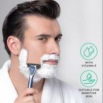 Amazon Men's Razor with 3 Blades