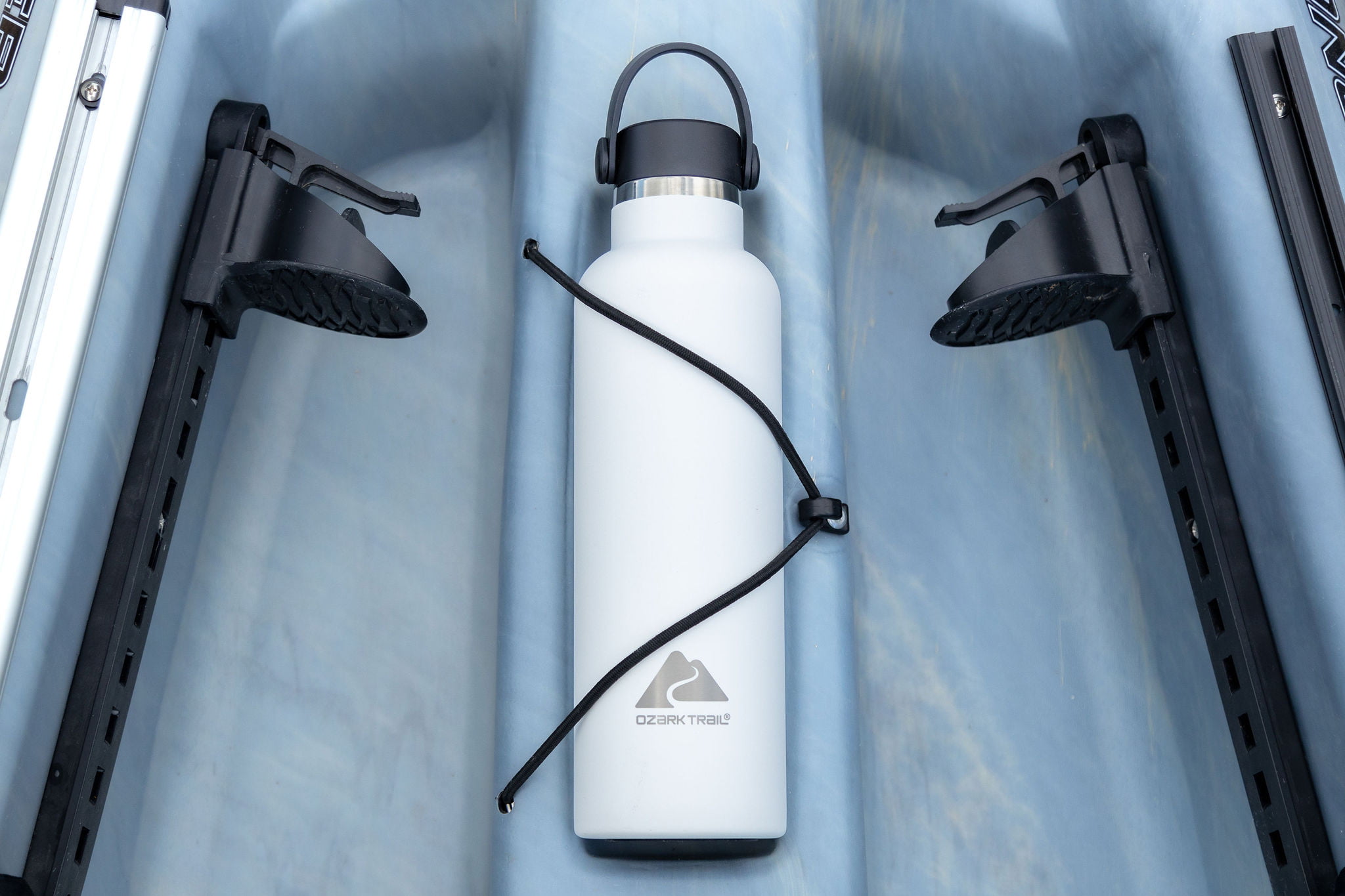 White BPA-Free 24oz Stainless Steel Water Bottle