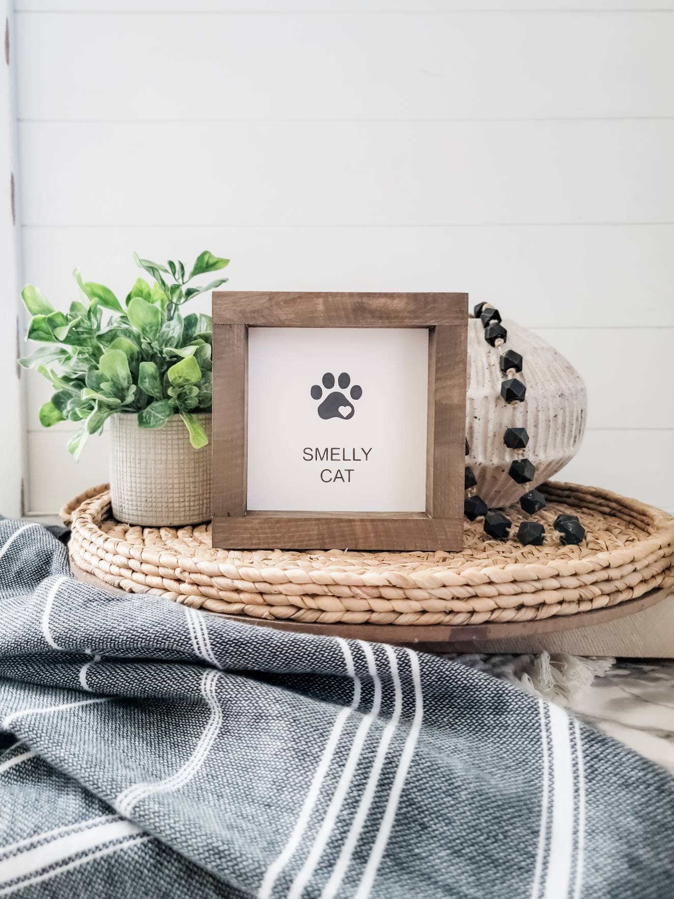 Personalized Pet Name Sign | Pet Gift | Dog Paw Print Sign | Cat Paw Print |Pet Signs | Personalized Paw Print Decor | Pet Remembrance