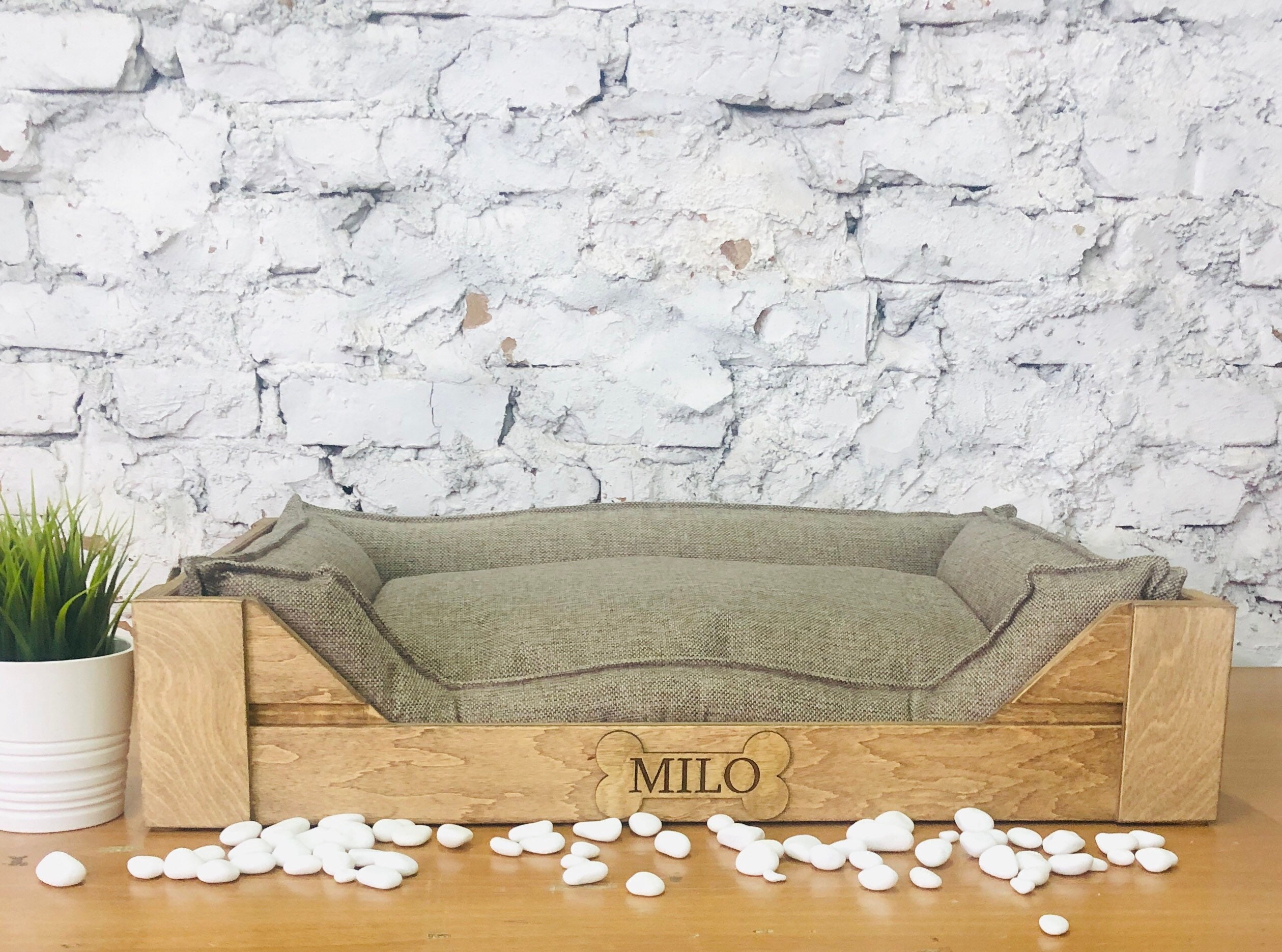 Wood wicker bed for dogs, cats; sofa, furniture