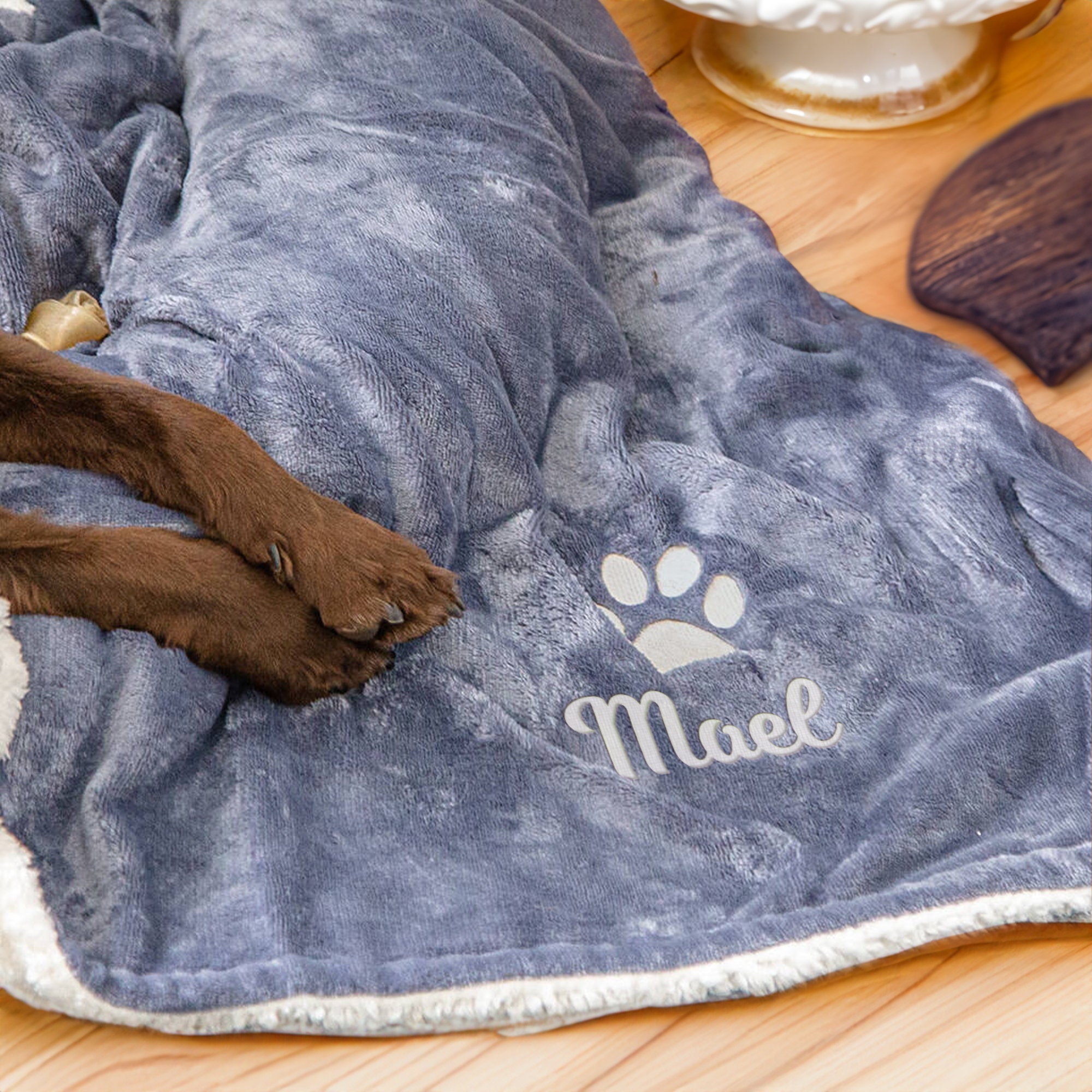 Embroidered Thick Fleece Dog Name Paw Print Blanket