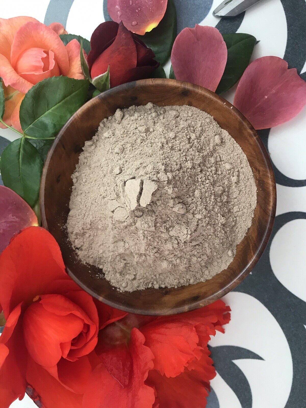 Moroccan Lava Clay Mask with Rose Repair