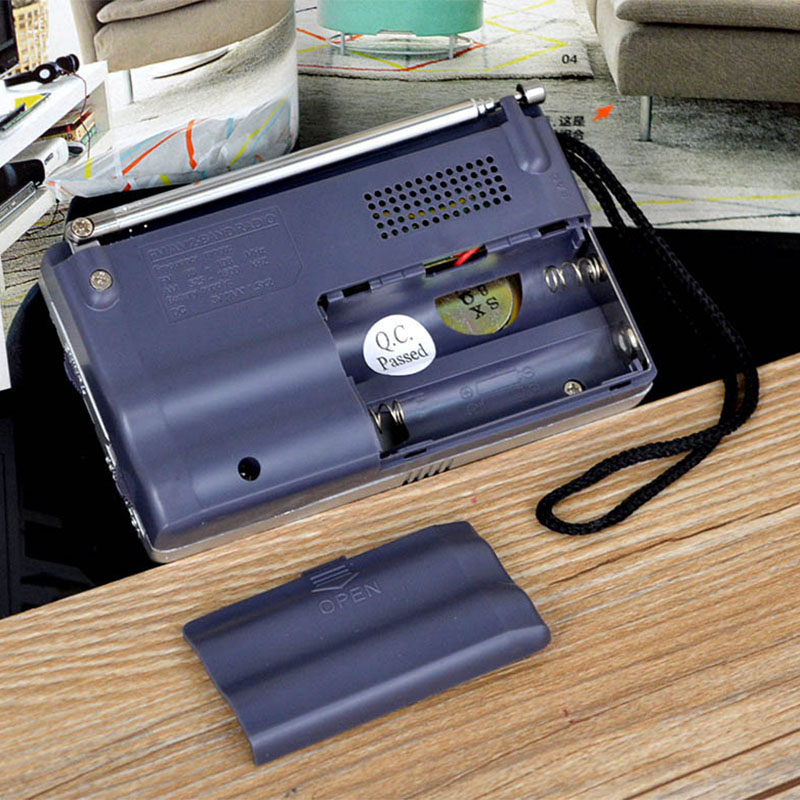 Portable Mini AM/FM Radio with Telescopic Antenna