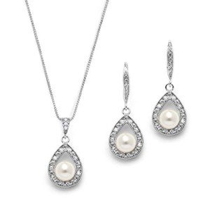 Elegant Pearl Necklace and Earrings Wedding Set