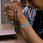 200 Pcs Christian Easter Bracelet Wristbands Set