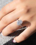 Oval Cut 3.5CT Simulated Diamond Engagement Ring